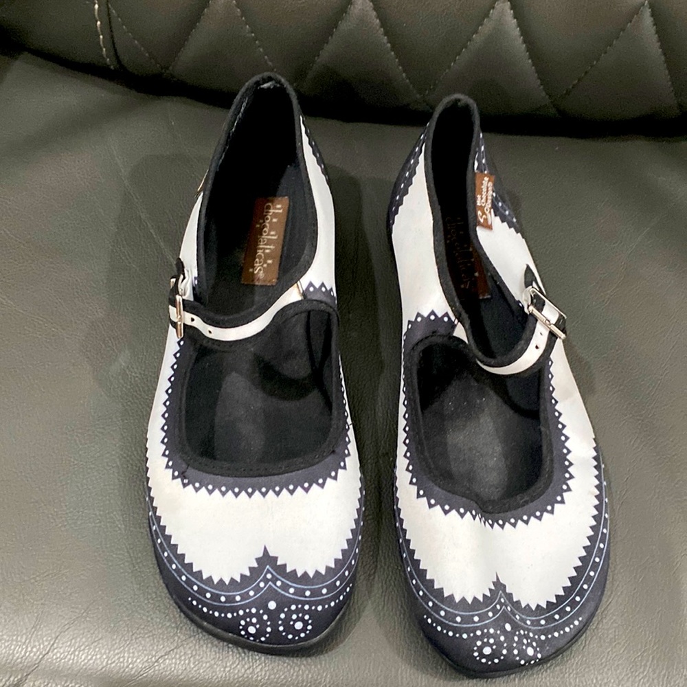 Hot Chocolate Design Women's Chocolaticas Mary Jane Flat Shoes